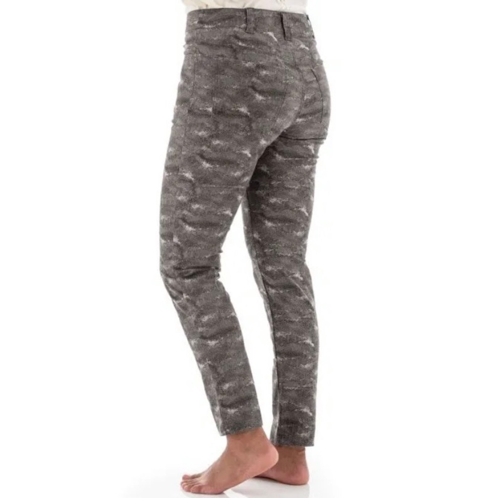 Aventura 6 Blake Print Skinny Pants Reptile Camo Print Taupe Gray Organic Cotton - Picture 2 of 16